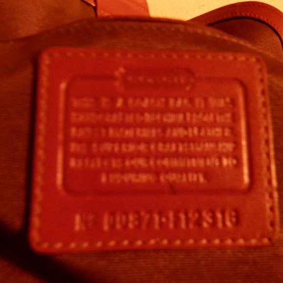 "COACH" hand bag. - Picture 5 of 7